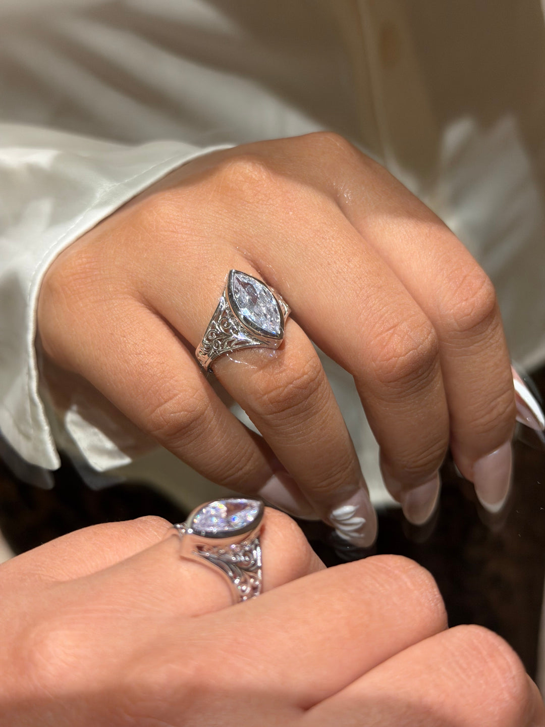 Antique Crest Marquise